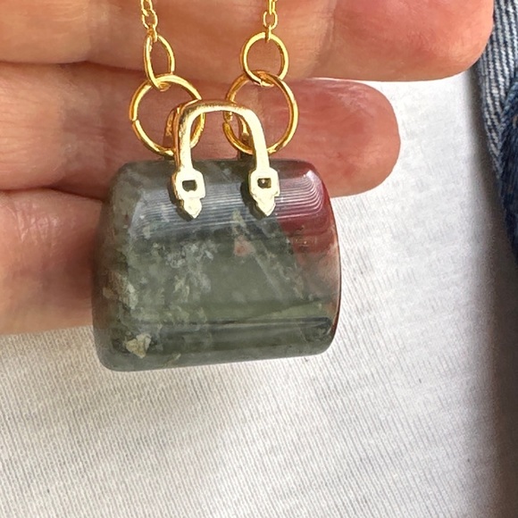 Bloodstone carved handbag vermeil gold pendant necklace/ protection /abundance - Picture 3 of 6